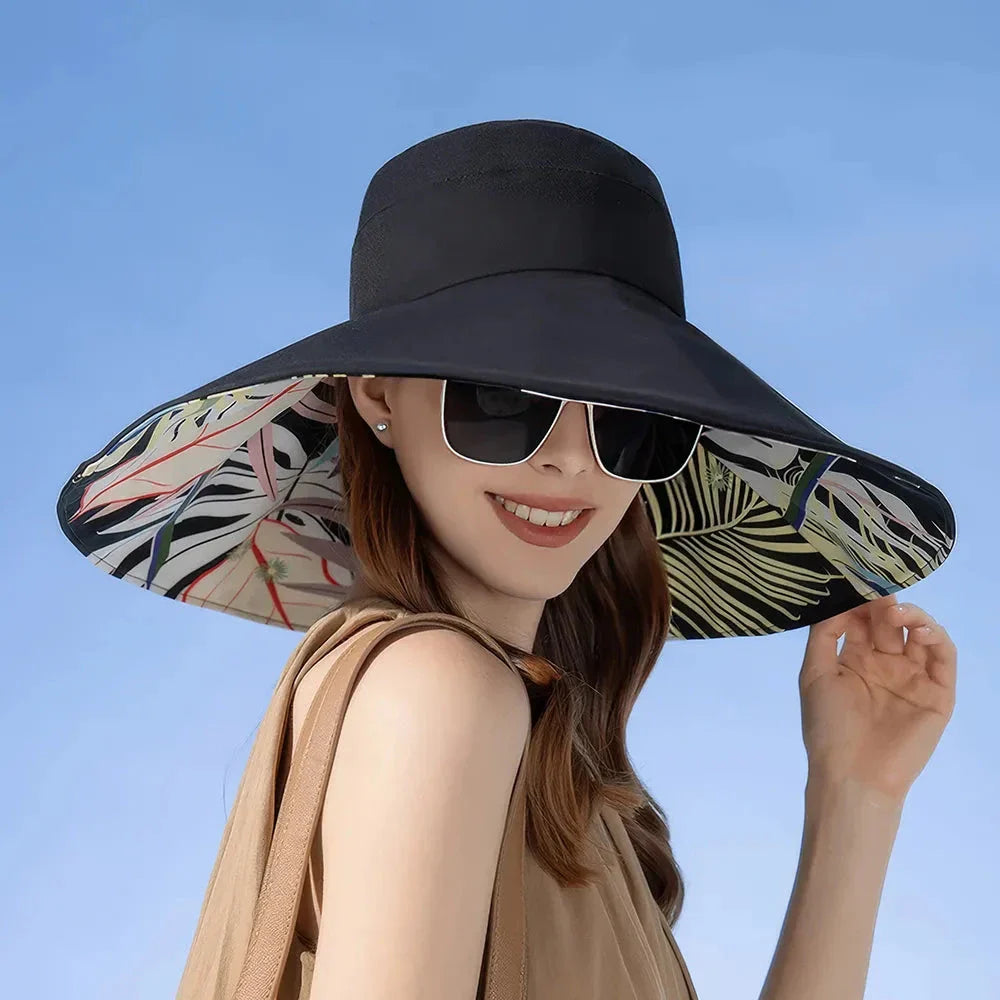 Fashionable Large Brim Women's Sun Hat in Beige with Reversible Floral Print Design