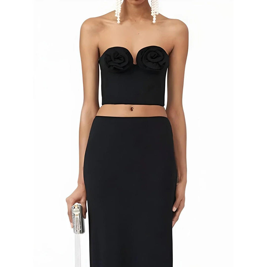 Chic floral sleeveless tank top with unique slash neckline and three-dimensional flower patchwork design