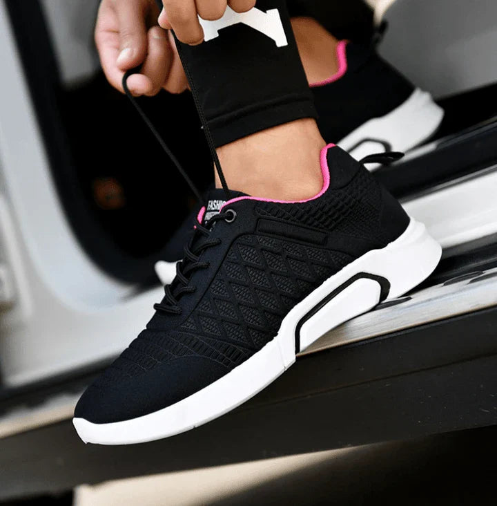 Comfortable and stylish spring sports shoes with breathable mesh design, available in multiple color options