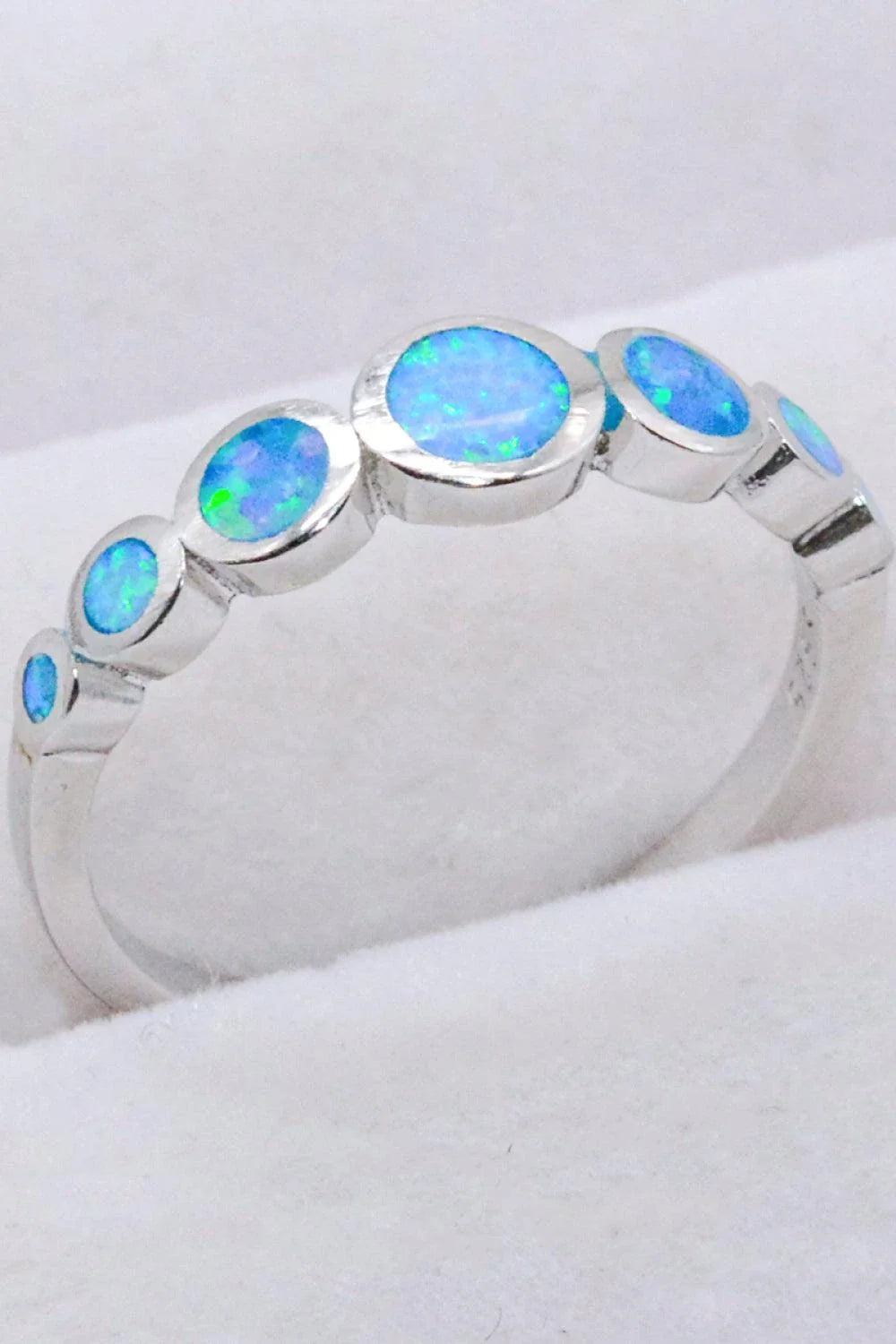 Elegant 925 Sterling Silver Ring with Sparkling Opal Gemstones in a Minimalist Design