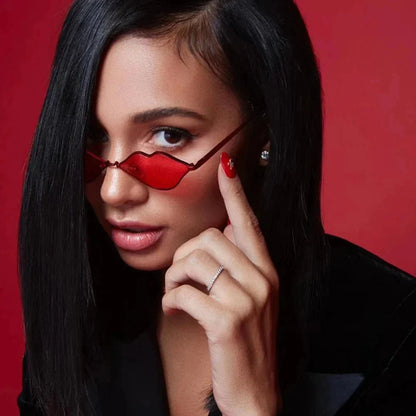 Chic Red Lips Cat Eye Sunglasses for Women with UV400 Protection and Durable Alloy Frame