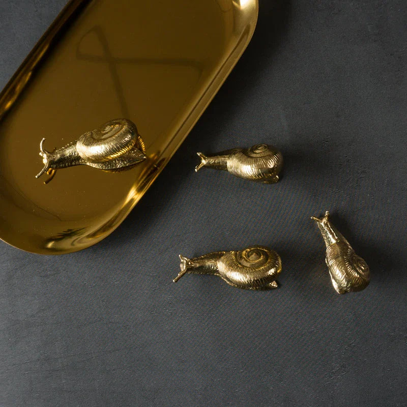 Elegant European-style retro brass snail cabinet door handles in small and large sizes for wardrobe, cabinet, and drawer upgrades