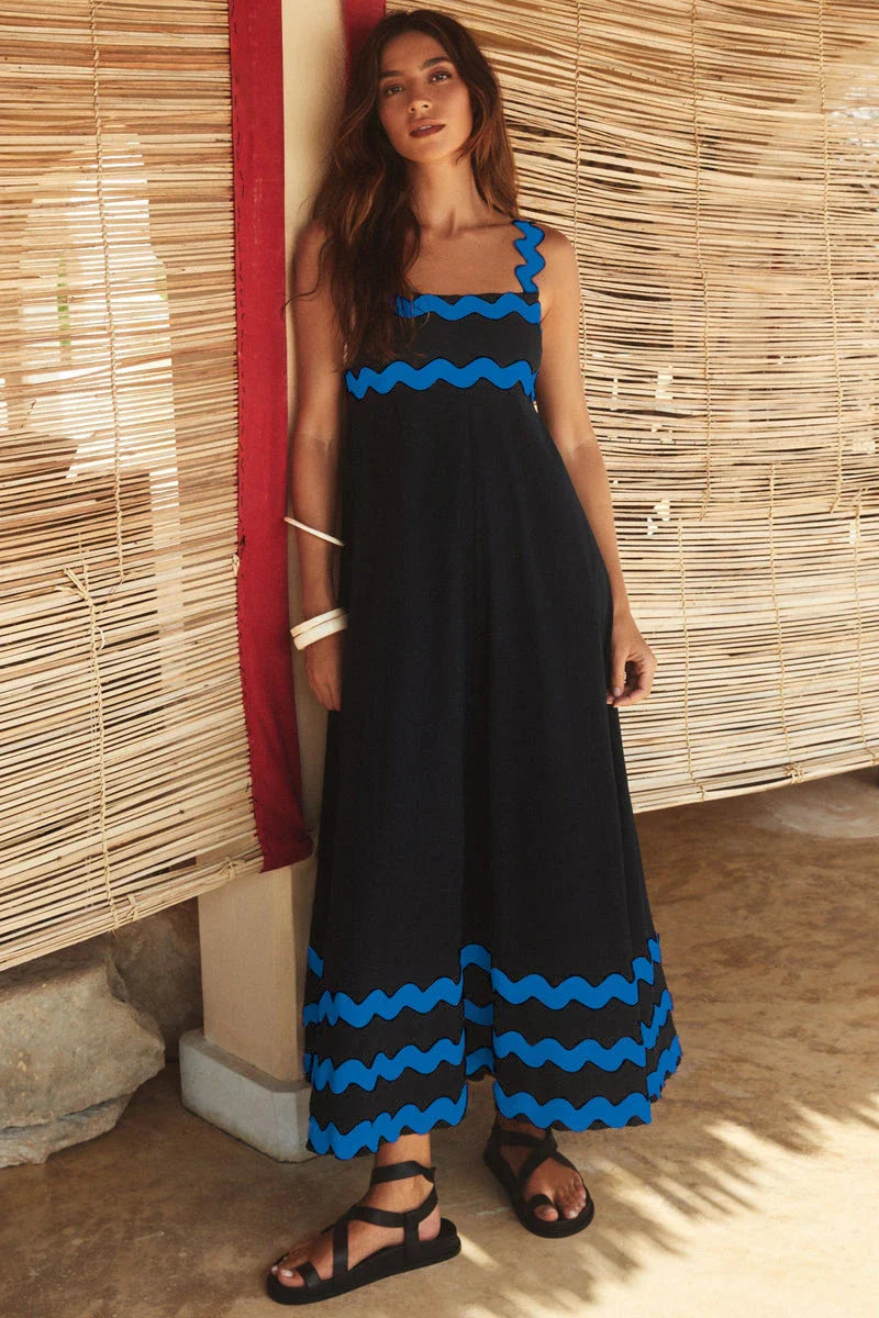 Floral Print Wavy Dress for Women - Stylish A-Line Beach Fashion with Vibrant Floral Pattern