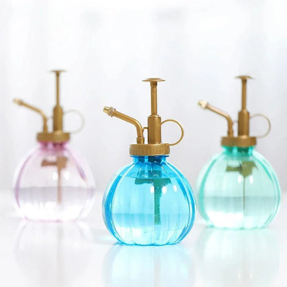Elegant vintage garden spray bottle with a durable, clear construction and a ring finger bracket for comfortable use