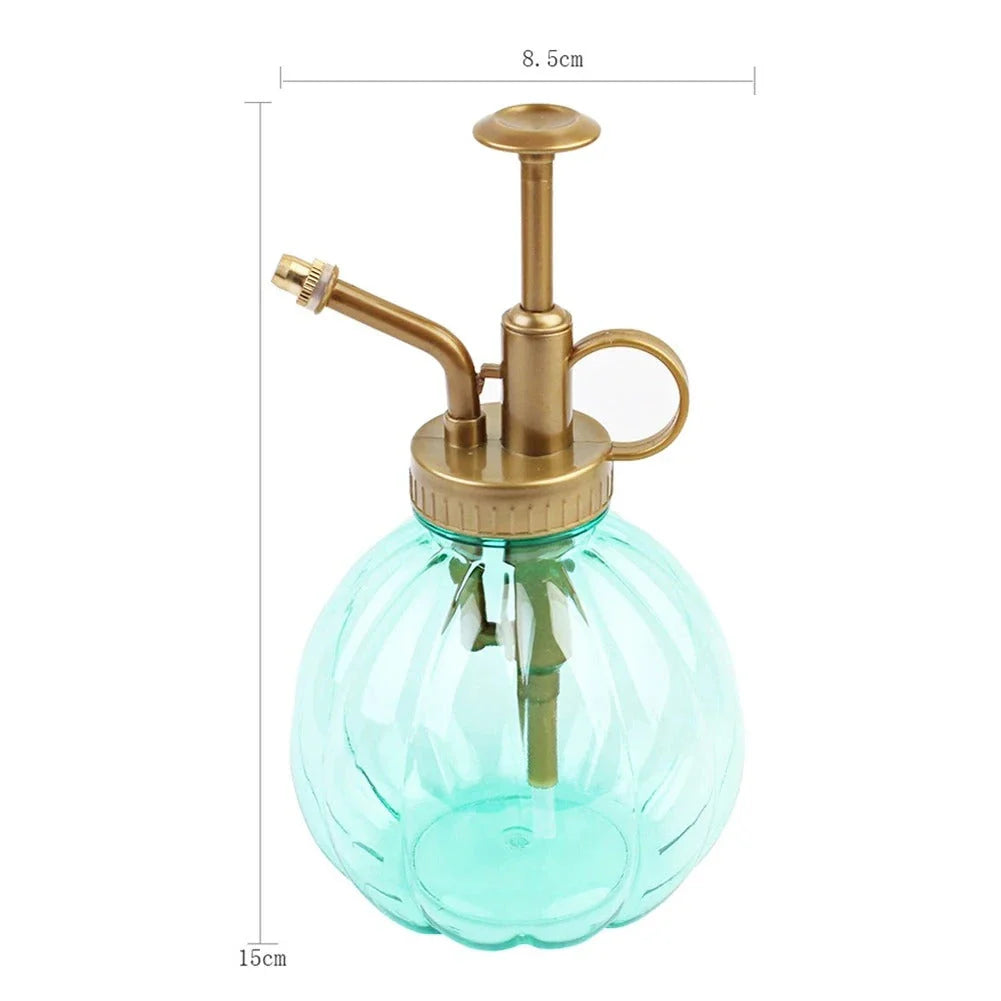 Elegant vintage garden spray bottle with a durable, clear construction and a ring finger bracket for comfortable use