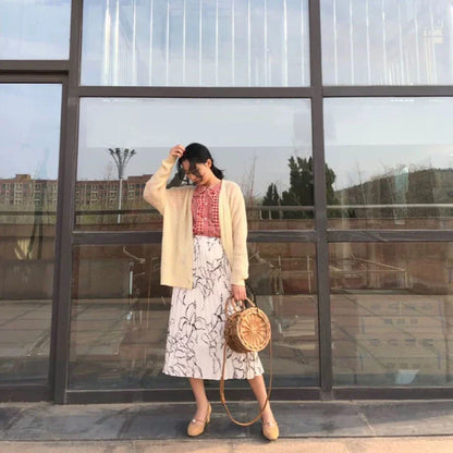 New Ladies Flower Basket Princess Bag featuring a handwoven rattan construction and charming floral design