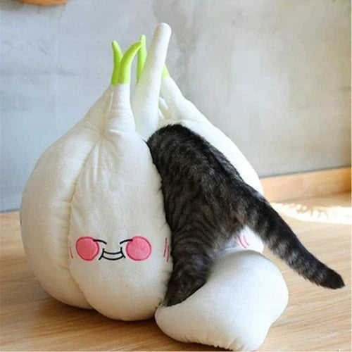 Cozy Garlic Cat Bed with soft suede fabric and plush PP cotton filling for ultimate feline comfort