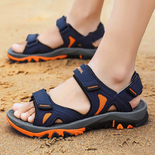 Outdoor Leisure Wear Dad Beach Shoes Men's Sandals in black color with adjustable straps and non-slip rubber soles