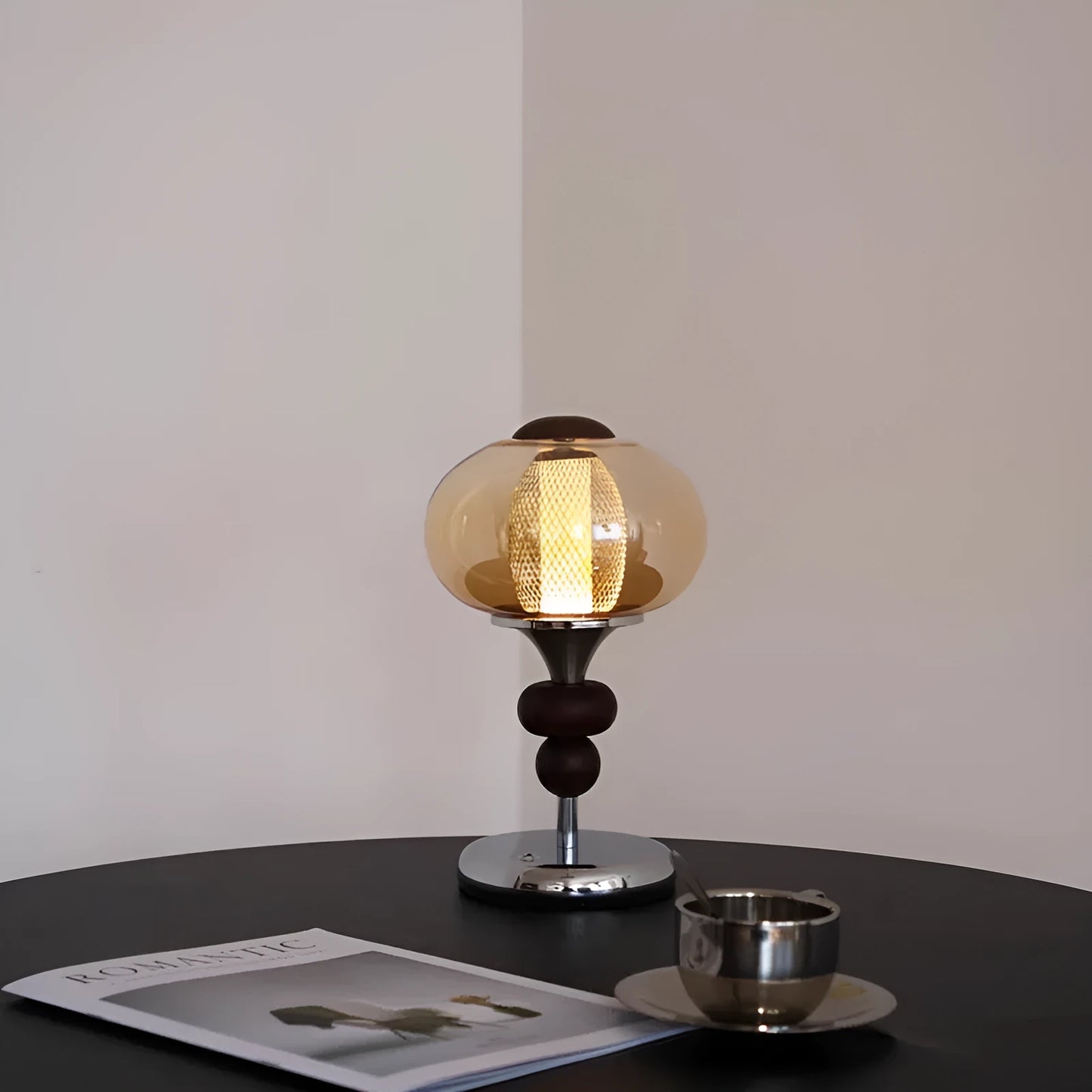 Solid wood retro palace table lamp with touch switch and three colour lighting
