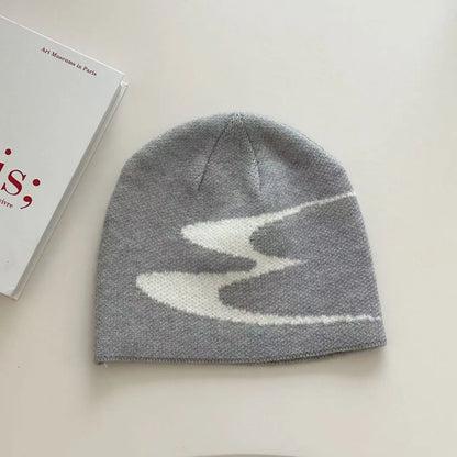Acrylic beanie hat for men and women in black, grey, or white, M size for autumn and winter.