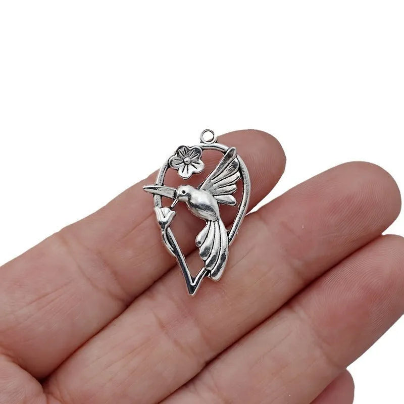 Alloy magpie pendant with electroplated P234 colour for DIY bracelet and necklace projects