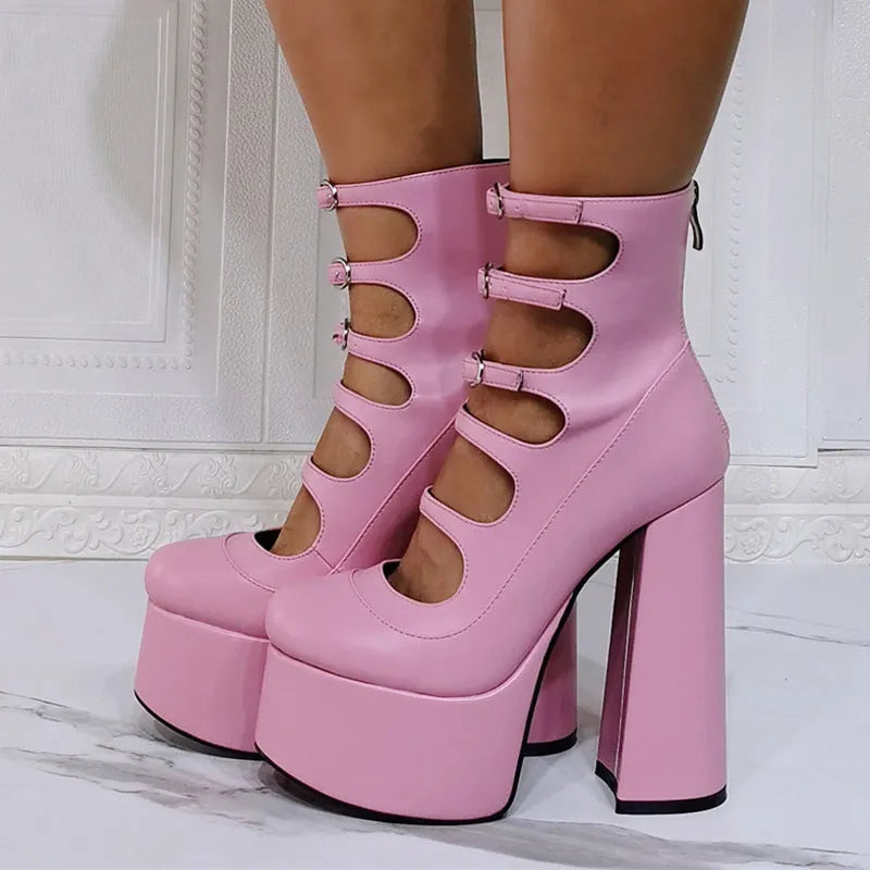Waterproof platform high heels with serpentine belt closure in black patent leather, showing 5cm heel and round toe design.