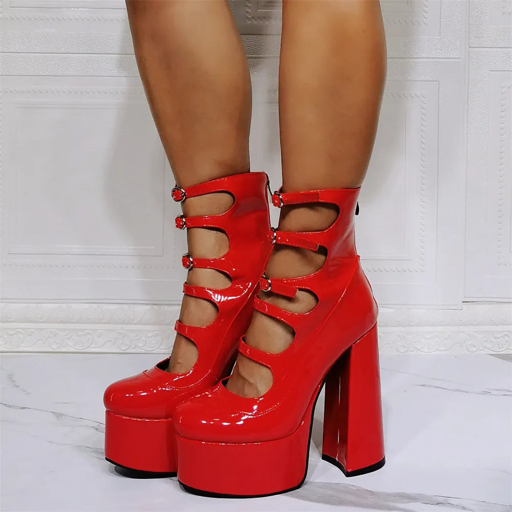 Waterproof platform high heels with serpentine belt closure in black patent leather, showing 5cm heel and round toe design.