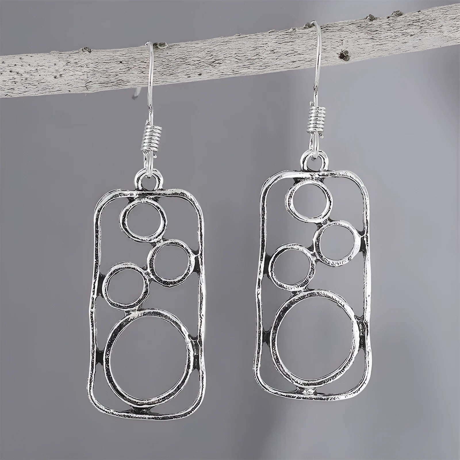 Antique silver zinc alloy round ring earrings with irregular geometric square design