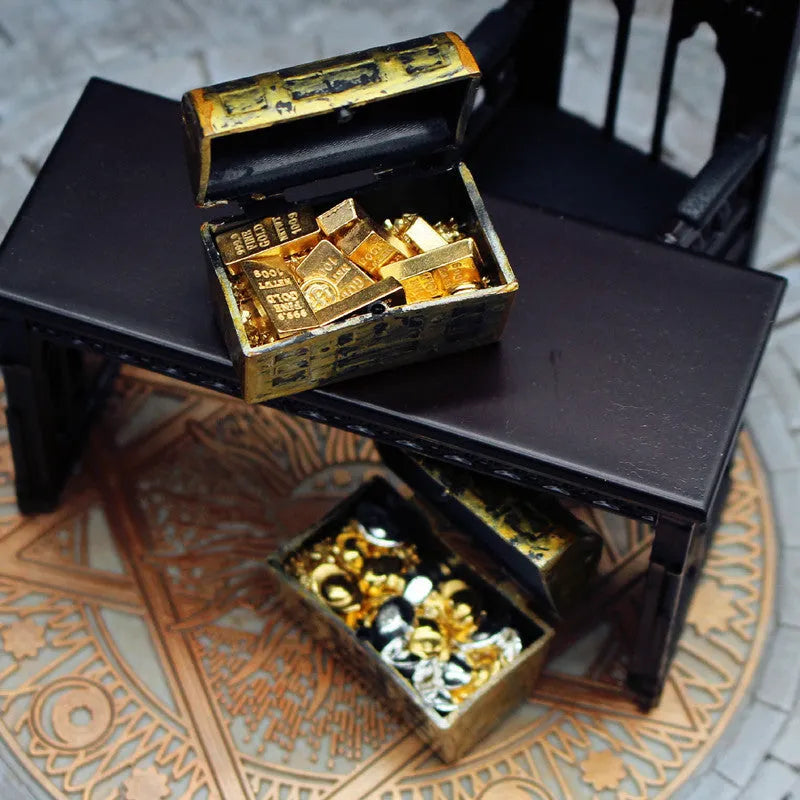 Gold coin and gold bar alloy miniature ornaments for dollhouses, 2-3cm scale