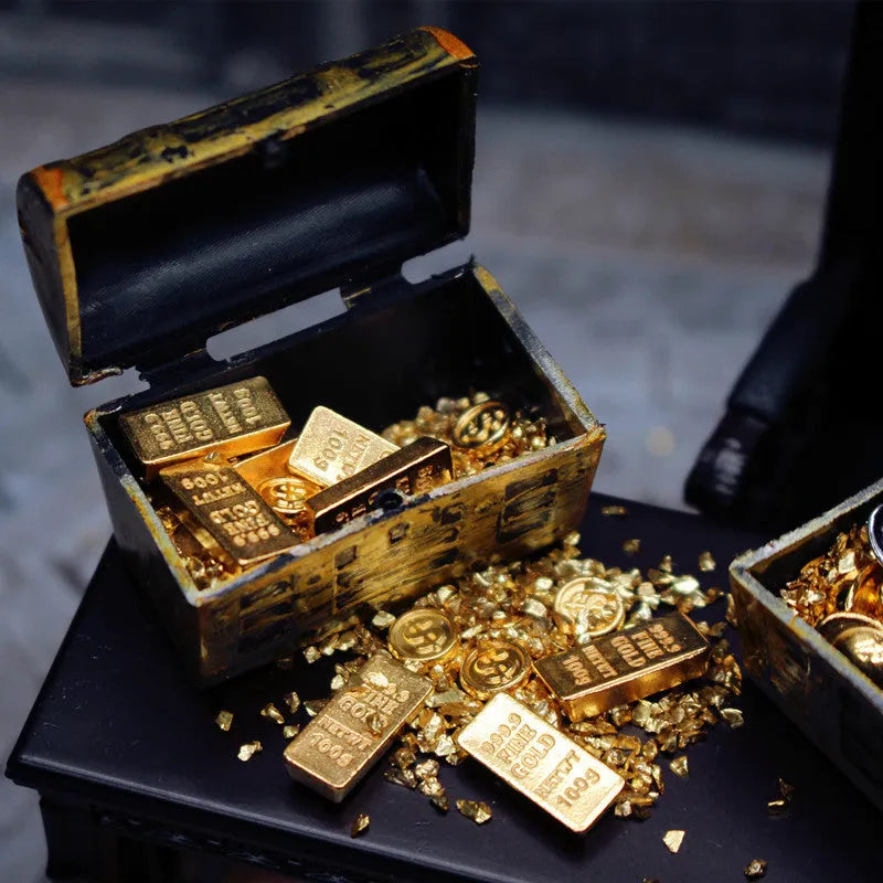 Gold coin and gold bar alloy miniature ornaments for dollhouses, 2-3cm scale