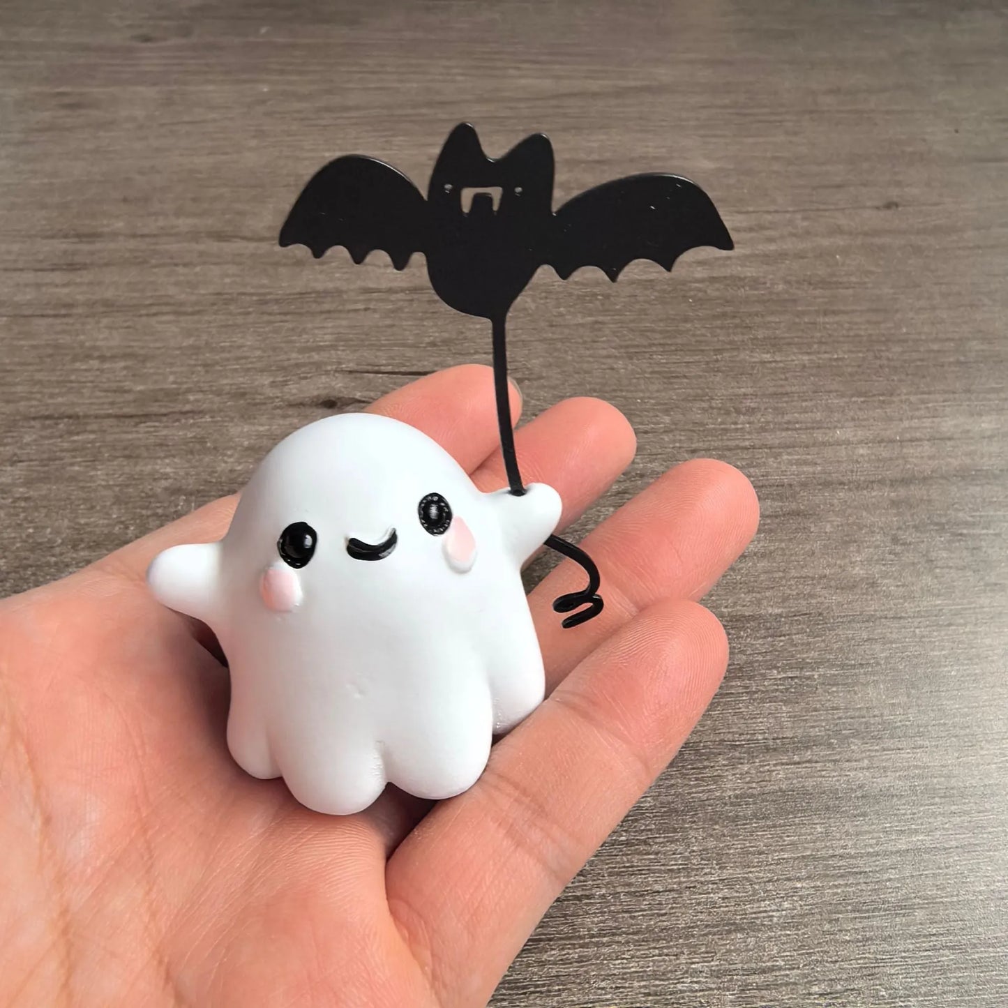 Mini ghost walking dog statue with bat, 4x5x4cm resin Halloween decoration