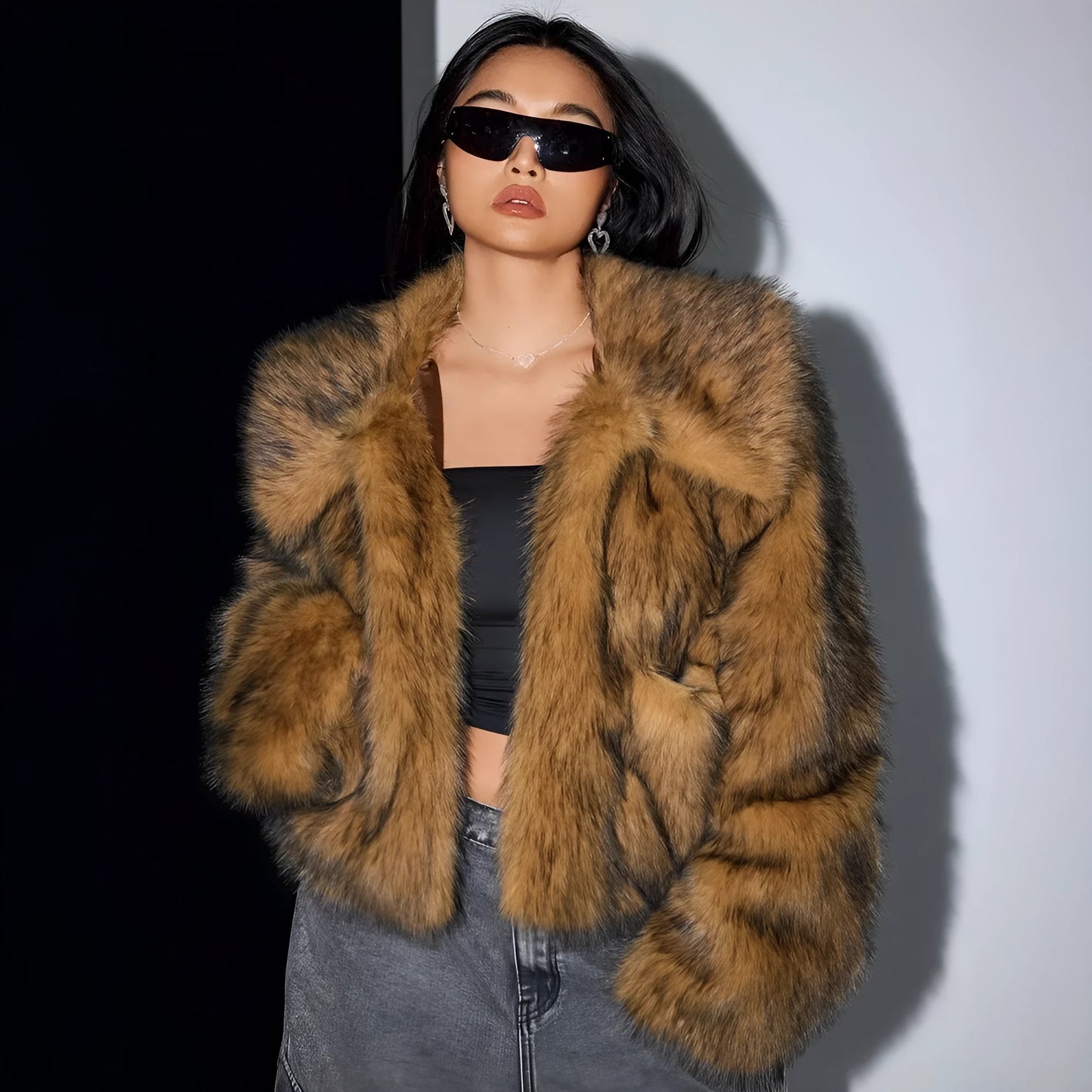 Women's artificial fox fur coat with fur collar in short 40cm length