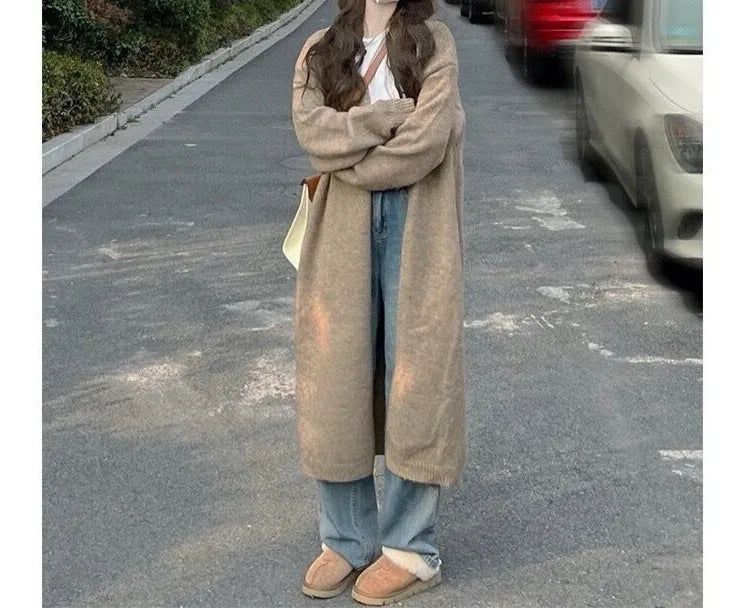 Women's loose large knitted cardigan in chenille fabric with 3D pattern, long sleeves, 65cm length