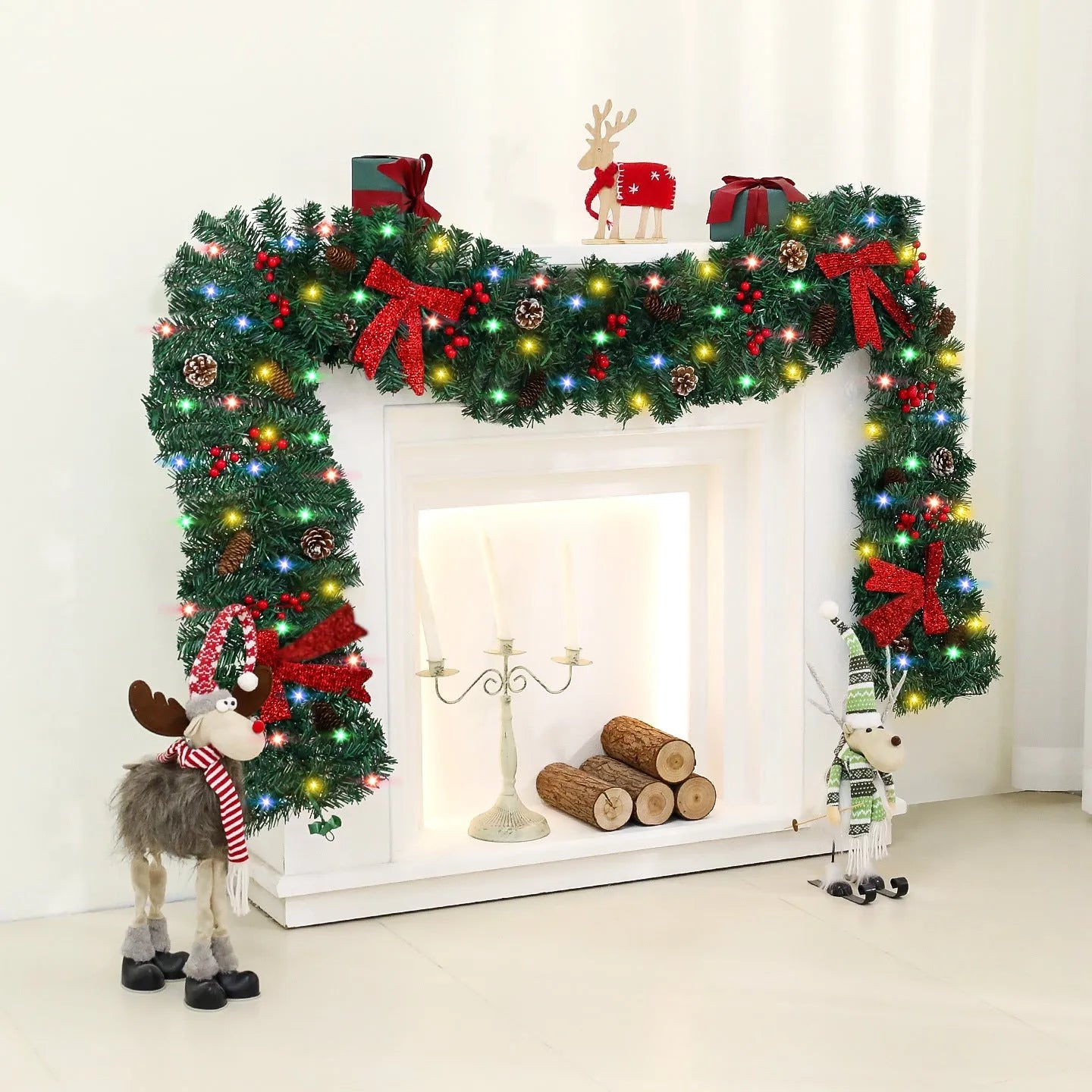 Christmas rattan decorative showcase with pine cone bow design in European style