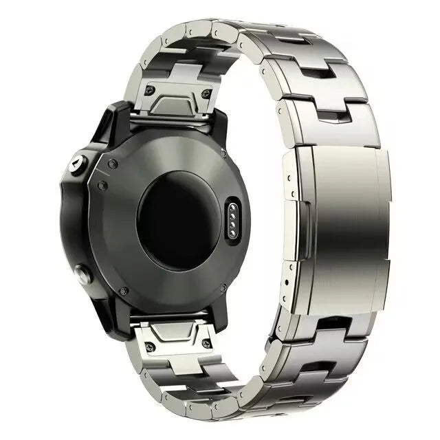 Garmin Jiaming Fenix replacement strap showing silver, black, and titanium colour options with 22mm and 26mm width measurements