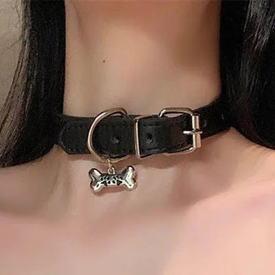 Black leather dog collar with adjustable perimeter from 21cm to 50cm showing three design variations