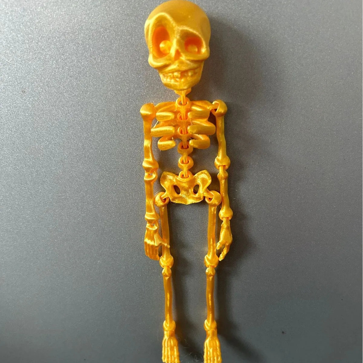 3D printed skull refrigerator magnet in luminous green colour, 18cm high Halloween decoration