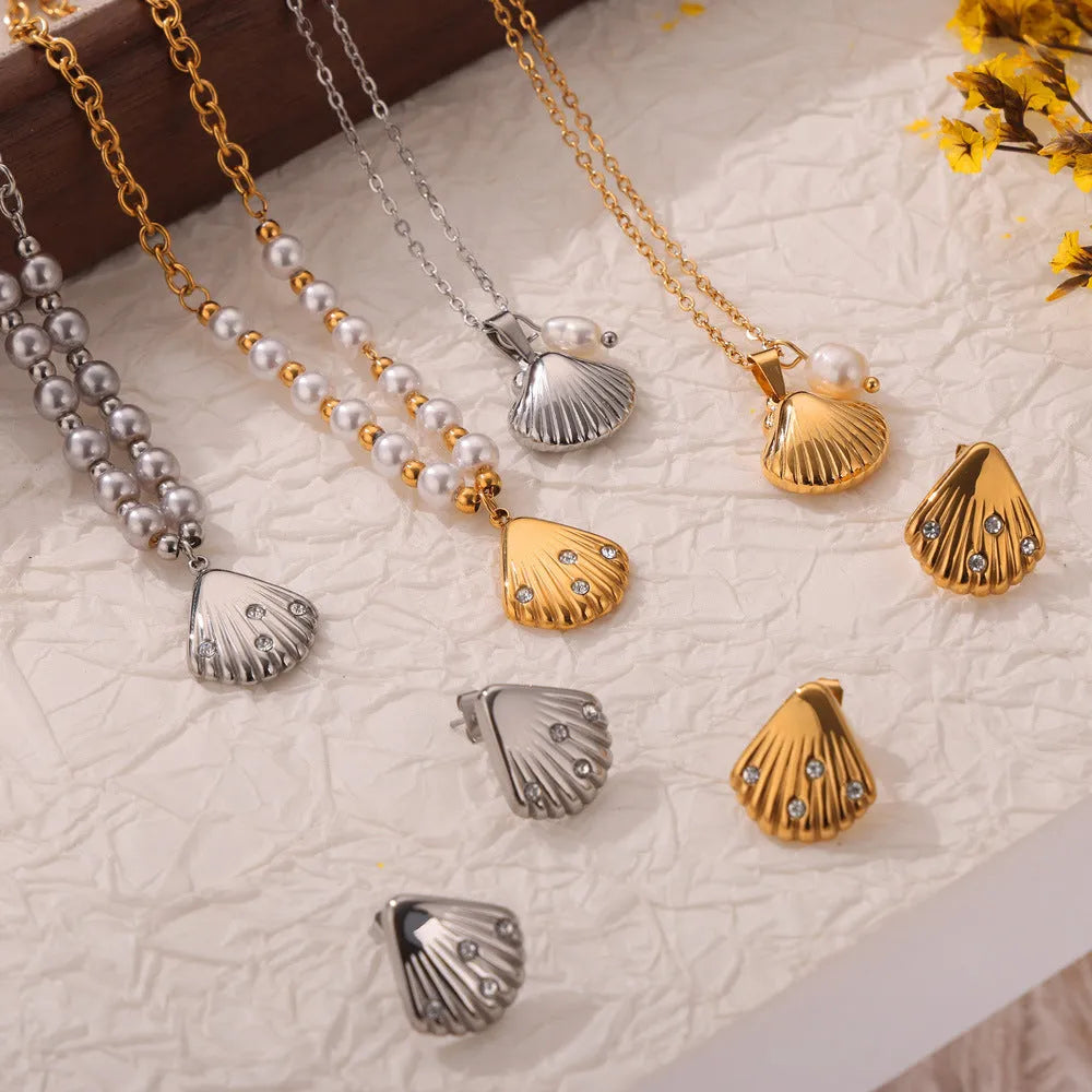 French vintage shell jeweled pendant necklace with titanium steel chain and freshwater pearl bead for women