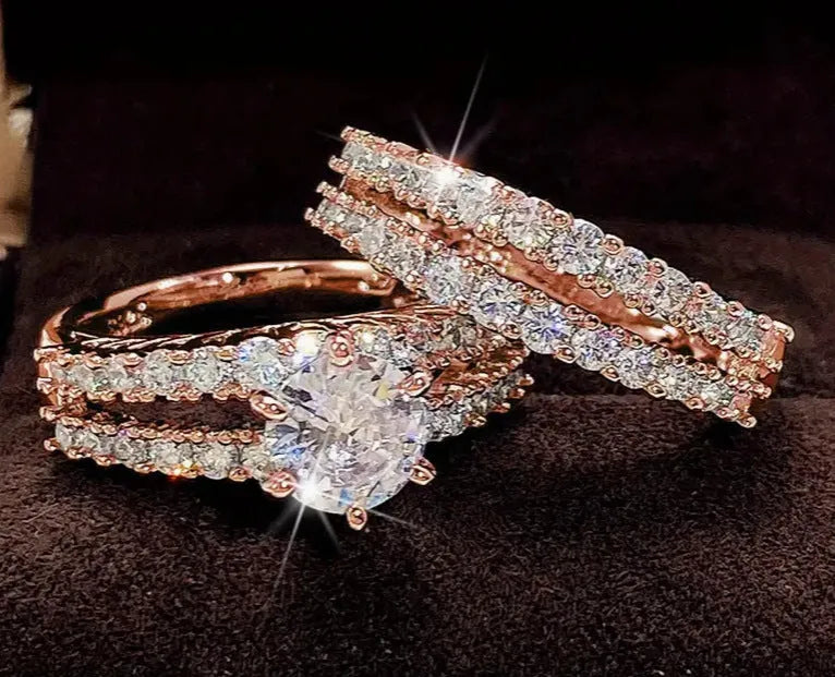 2 in 1 fully-jewelled female ring set in geometric design with round elements
