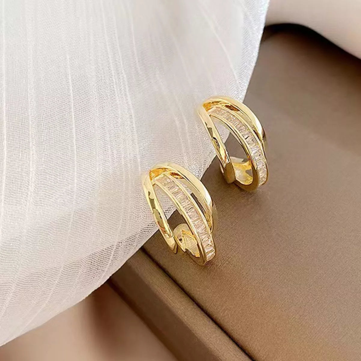 Women's 925 silver zircon earrings with trendy C-ring design