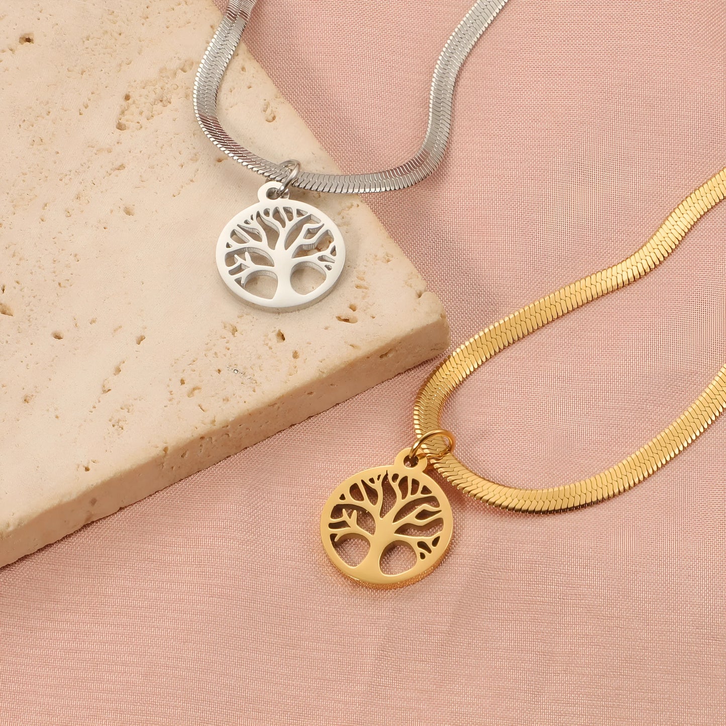 Adjustable stainless steel lucky tree clavicle chain necklace with titanium steel pendant