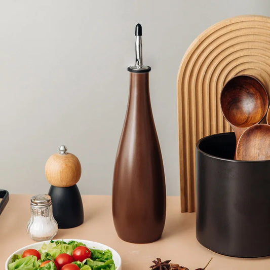 Ceramic oil pot with funnel and brush in black, coffee, or white colour, 650ml capacity for kitchen use