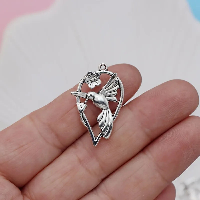 Alloy magpie pendant with electroplated P234 colour for DIY bracelet and necklace projects