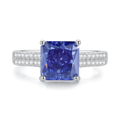 Heart-shaped sterling silver ring with zircon stone in ice flower cut, showing 1.5 cm width and 1.8 cm height dimensions