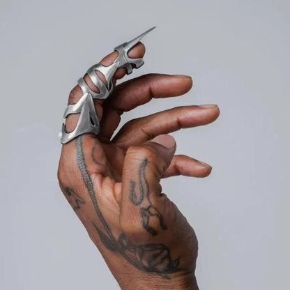 Silver alloy punk armor finger stall covering knuckles with standard size fit