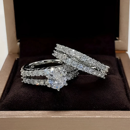 2 in 1 fully-jewelled female ring set in geometric design with round elements