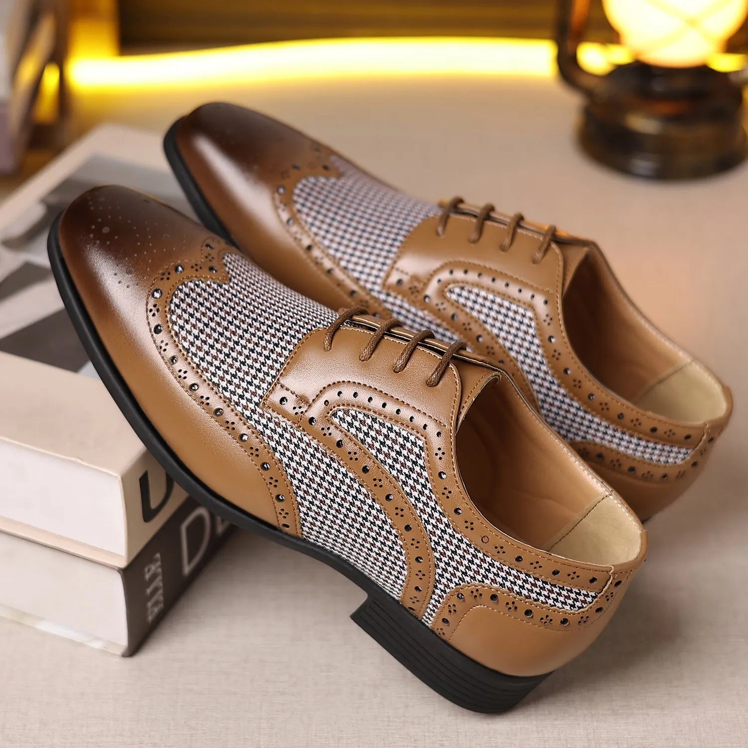 Men's imitation houndstooth casual leather shoes with canvas upper and rubber sole in black colour
