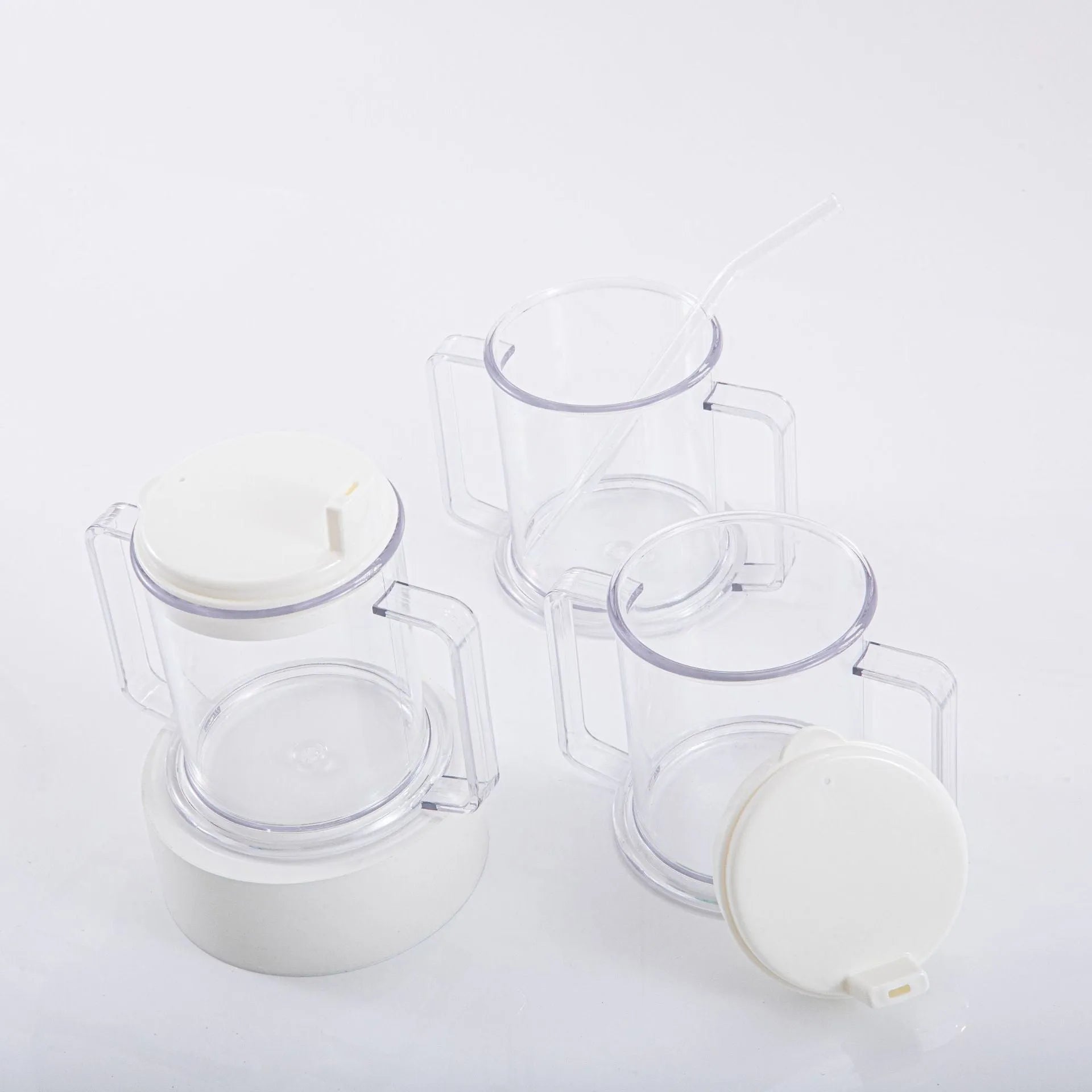 Transparent spill-proof drinking cup showing 14cm height, modern design, PP material construction