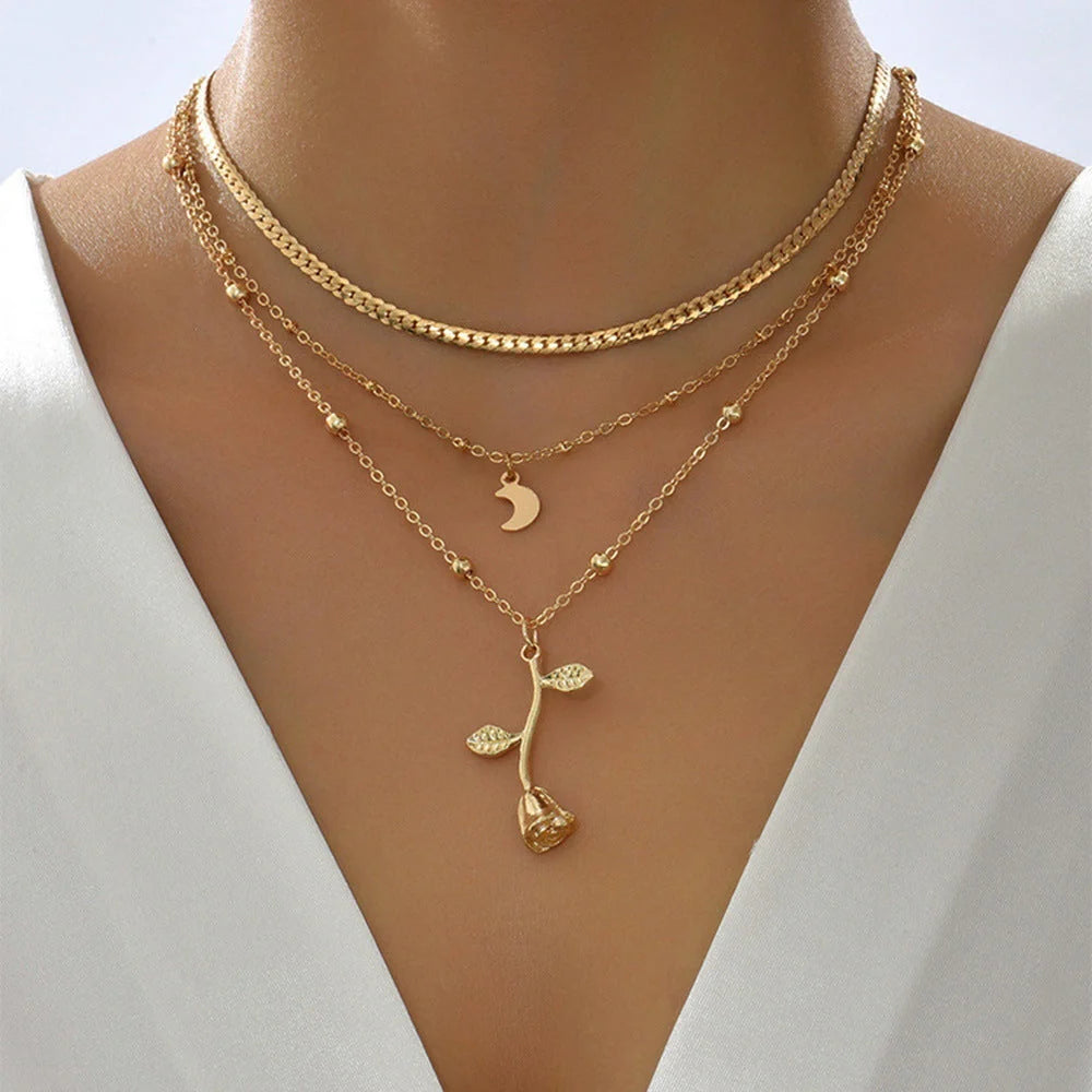 Gold Bohemian Rose Flower Choker Necklace for Women - Elegant Fashion Jewelry