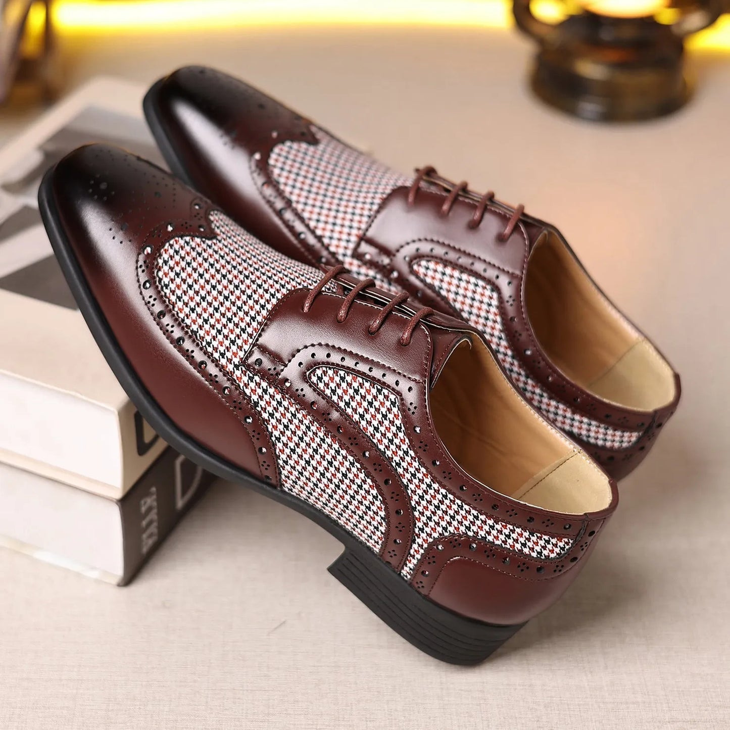Men's imitation houndstooth casual leather shoes with canvas upper and rubber sole in black colour