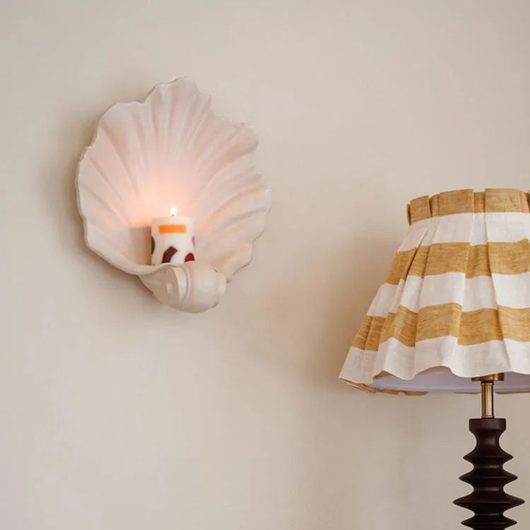 White resin shell-shaped fruit plate ornament with detailed texture, approximately 20-25cm diameter