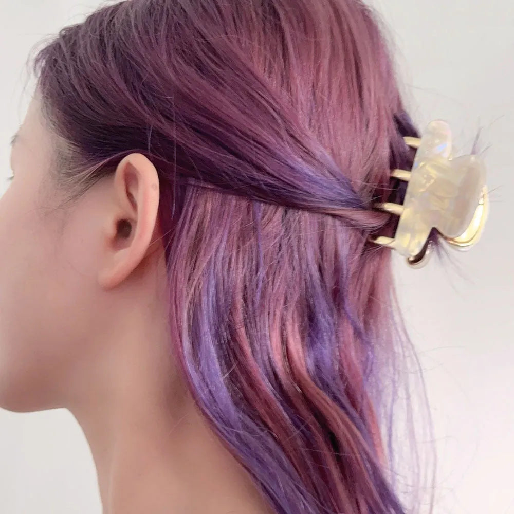 Retro acetate geometric hair barrettes with metal grip closure in medium size