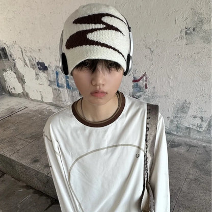 Acrylic beanie hat for men and women in black, grey, or white, M size for autumn and winter.