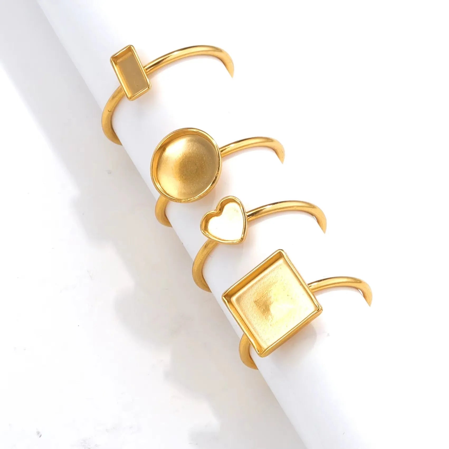 Stainless steel DIY ring setting with electroplated gold finish and totem pattern decoration