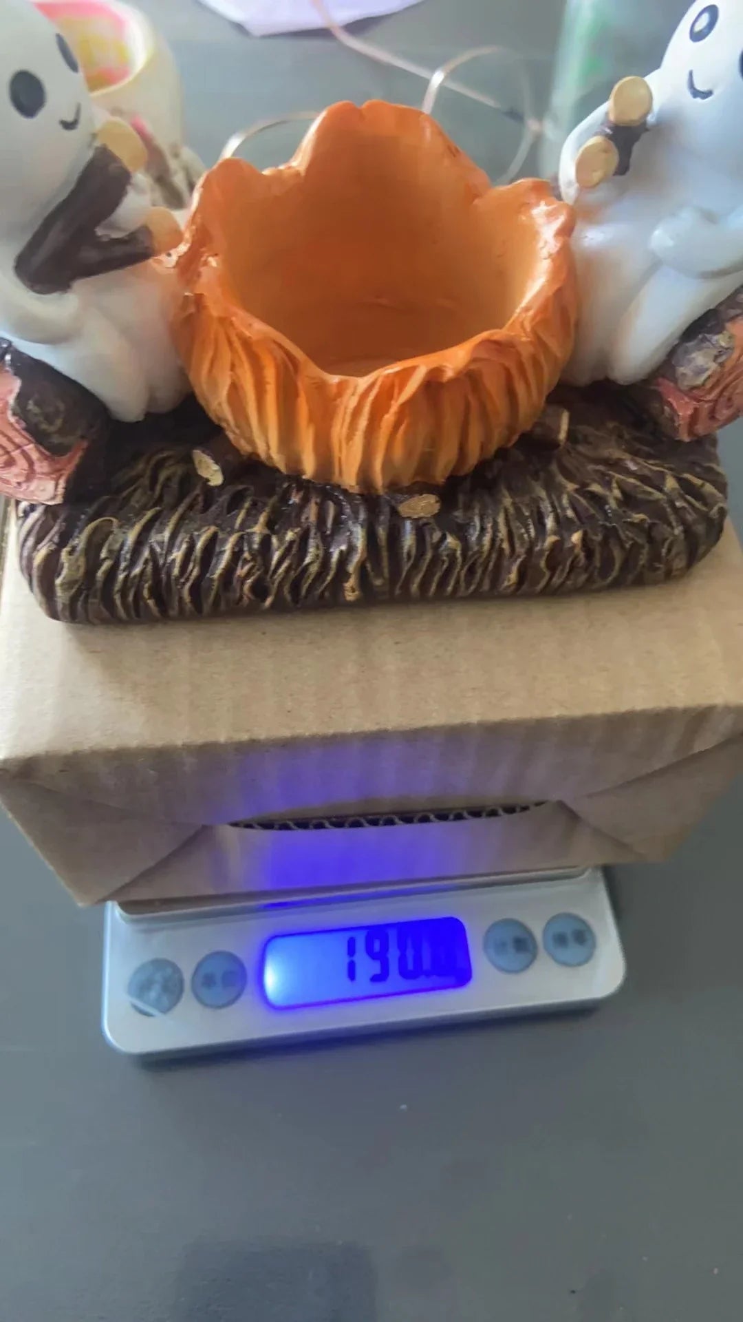 Glowing Ghost Campfire Flickering Nightlight Resin Ornament - Captivating Decor for Your Home