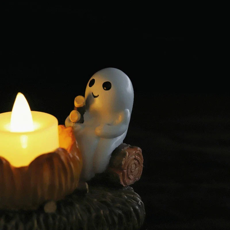 Glowing Ghost Campfire Flickering Nightlight Resin Ornament - Captivating Decor for Your Home