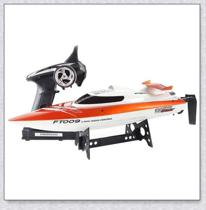 Remote-controlled RC Speed Turbo Racing Boat with a high-intensity propeller and compact, streamlined design for high-speed performance on the water