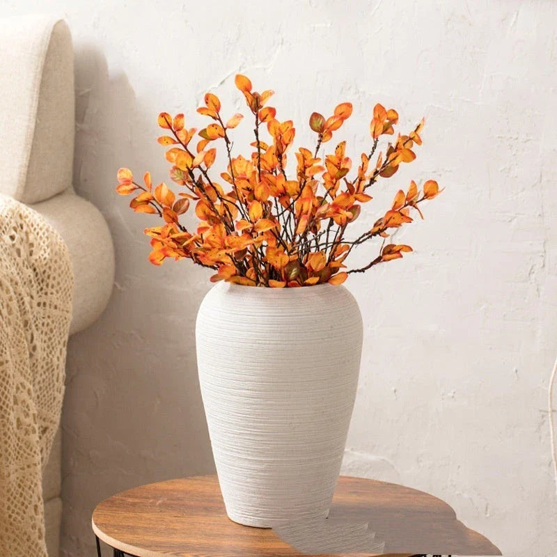 Minimalist Nordic-style table vase with dried flowers or hydroponic display for a serene and elegant home decor accent