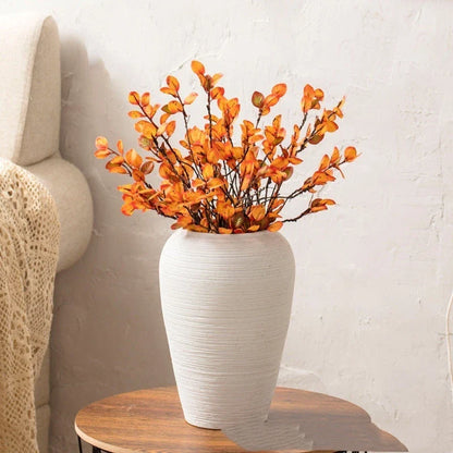 Minimalist Nordic-style table vase with dried flowers or hydroponic display for a serene and elegant home decor accent