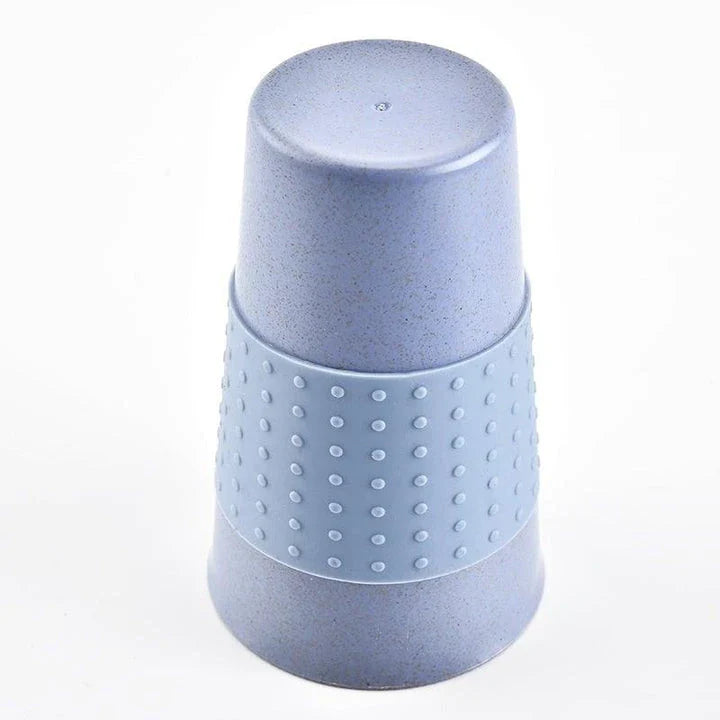 Eco-Friendly Portable Coffee Mug in Green Color with Leak-Proof Lid and Thermal Insulation